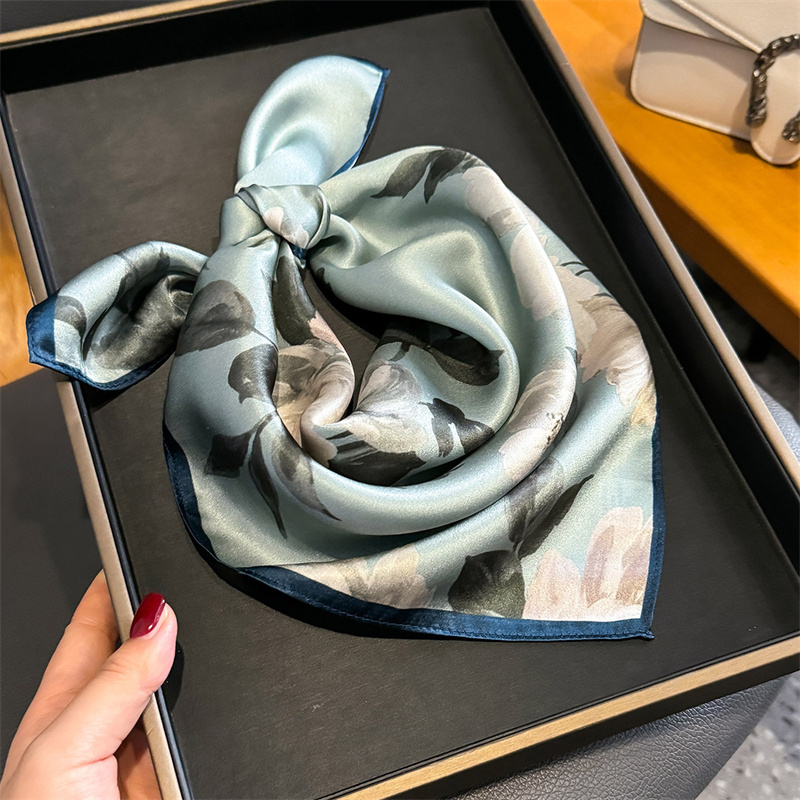 100% foulard en soie Bandana f - Scarf Silk Square avis et prix