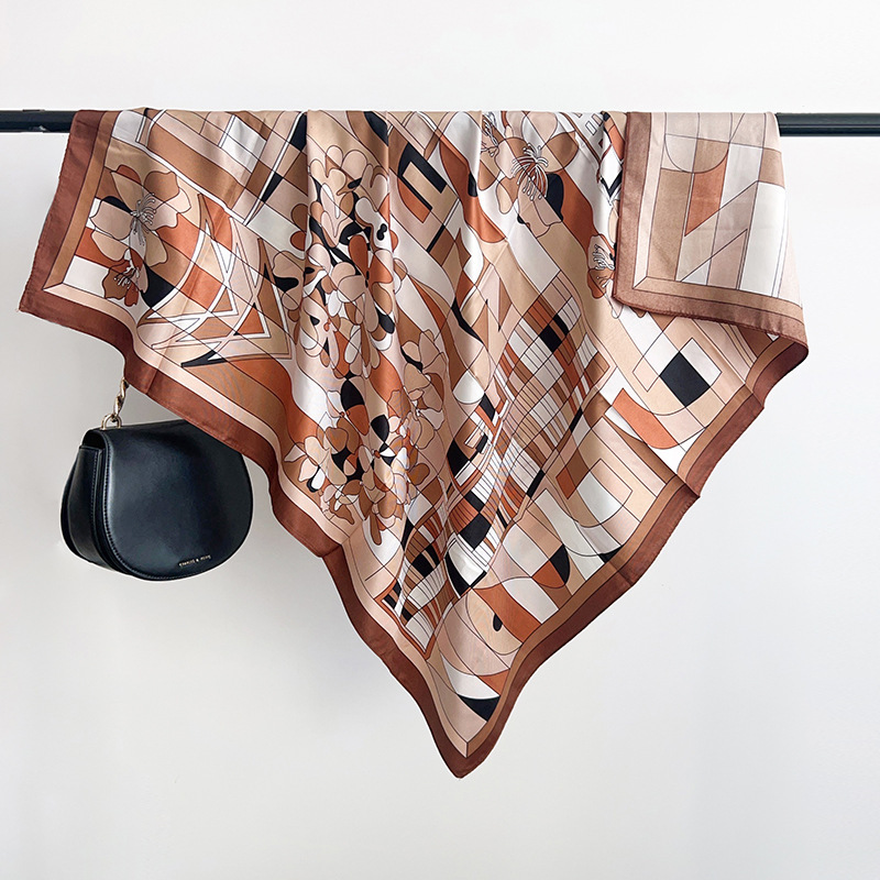 Nouveau Foulard Carré en Soie  - Scarf Silk Square avis et prix