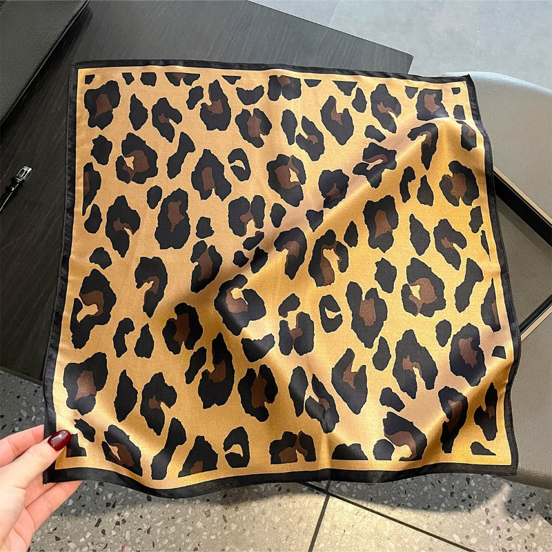Foulard carré 100% soie imprim - Scarf Silk Square avis et prix