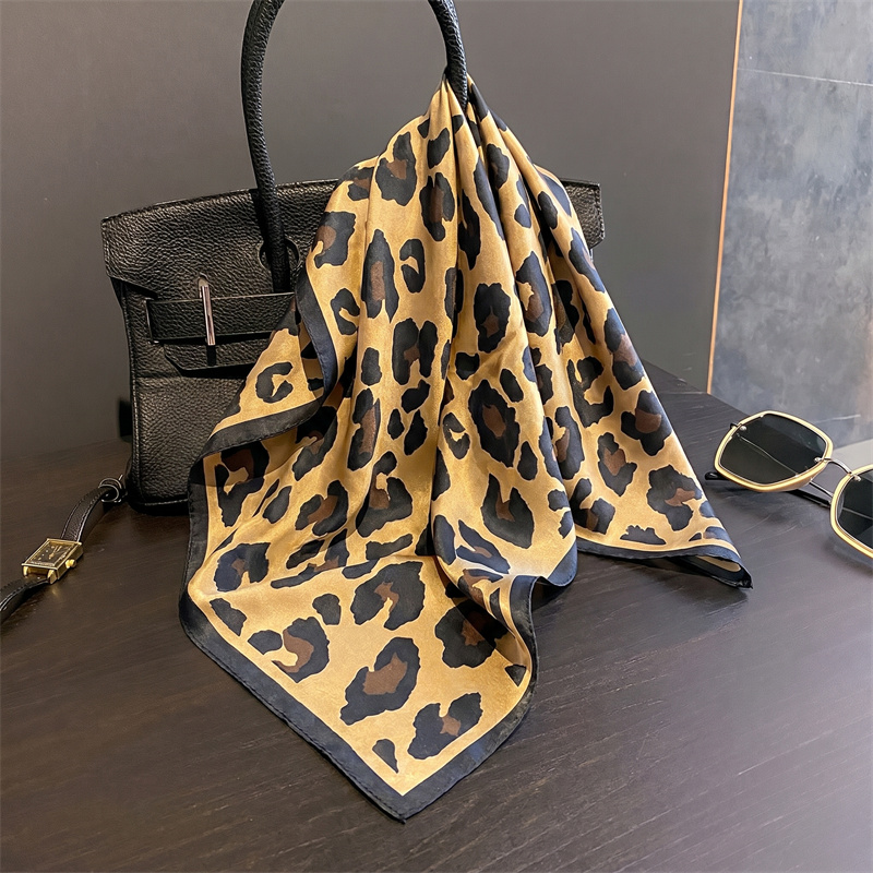 Foulard carré 100% soie imprim - Scarf Silk Square avis et prix
